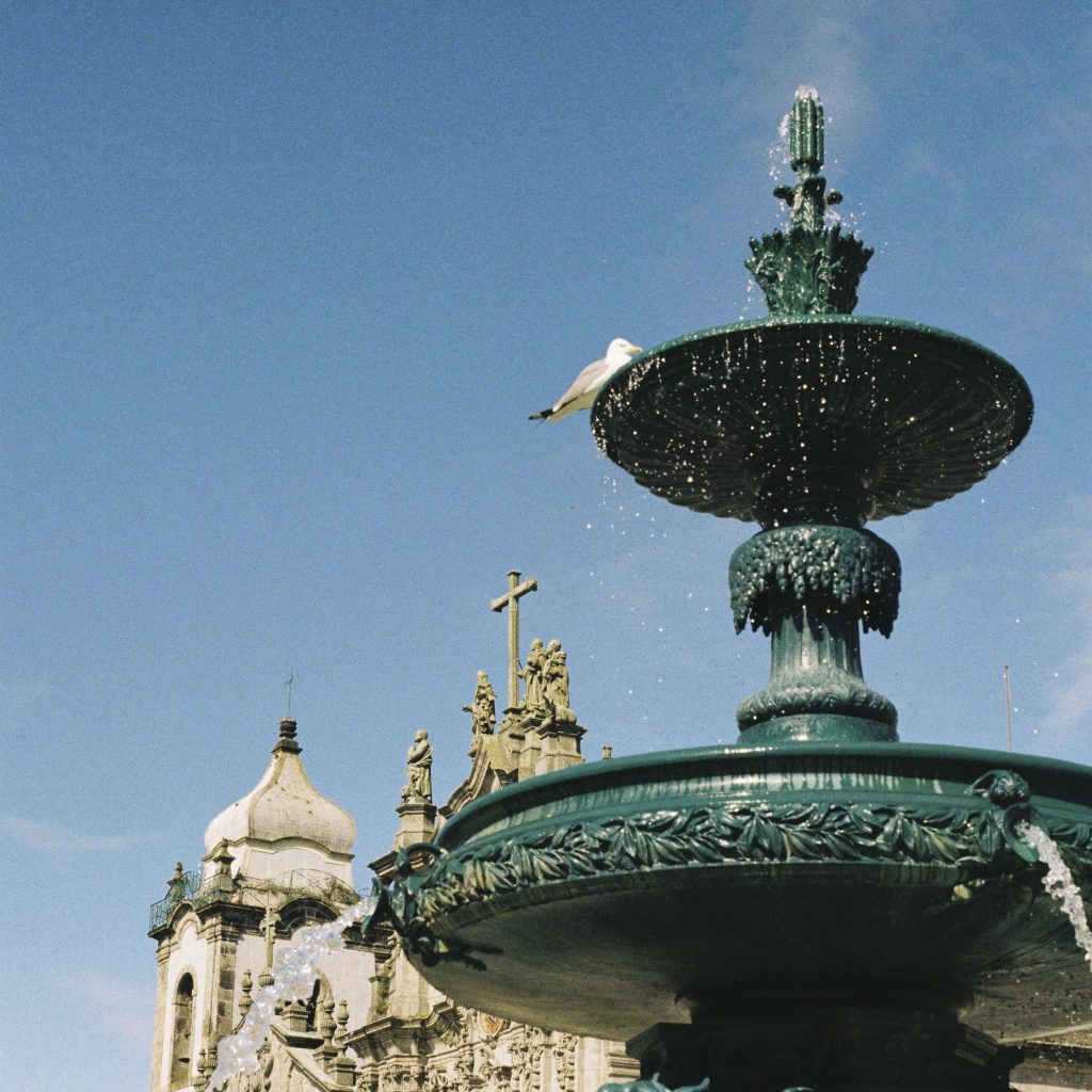 Fonte dos Leões in Porto